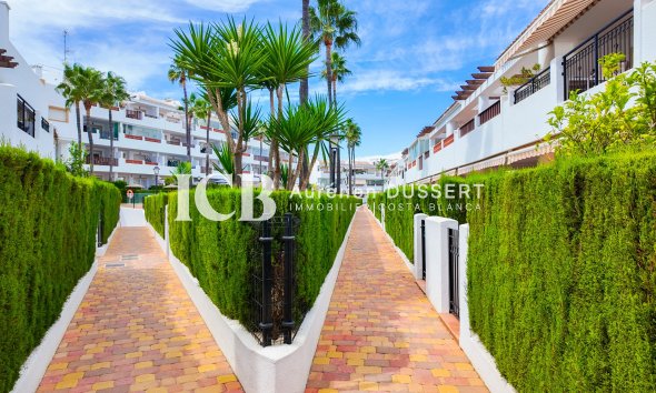 Revente - Appartement -
Orihuela Costa - Villamartín