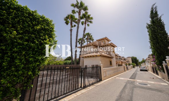 Revente - Maison individuelle -
Orihuela Costa - Playa Flamenca