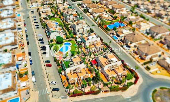 Revente - Appartement -
Orihuela Costa - Villamartín