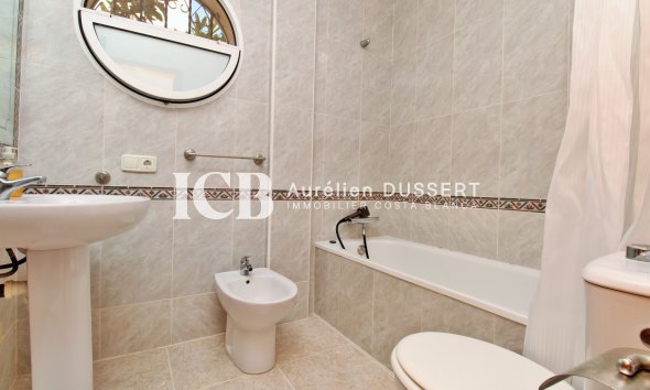 Revente - Maison individuelle -
Orihuela Costa - Villamartín