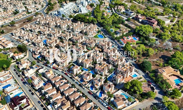 Revente - Maison individuelle -
Orihuela Costa - Villamartín