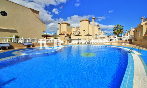 Revente - Maison individuelle -
Orihuela Costa - Villamartín