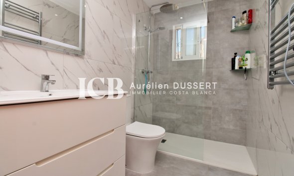 Revente - Maison individuelle -
Orihuela Costa - Villamartín