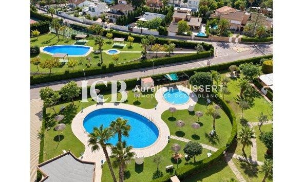 Revente - Appartement -
Orihuela Costa - Campoamor