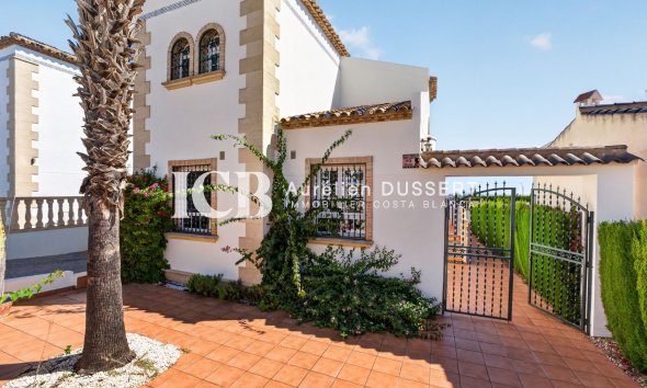 Revente - Maison mitoyenne -
Orihuela Costa - Villamartín