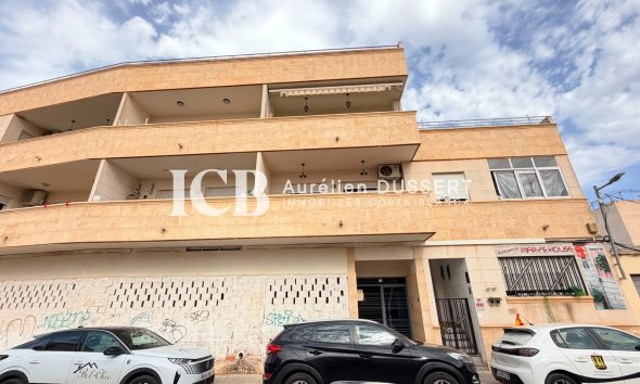 Revente - Appartement -
Los Montesinos