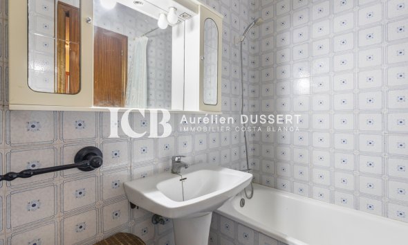Revente - Appartement -
Punta Prima - Torrevieja