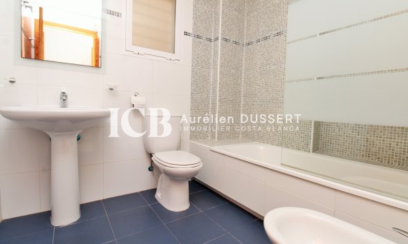 Revente - Appartement -
Orihuela Costa - Villamartín