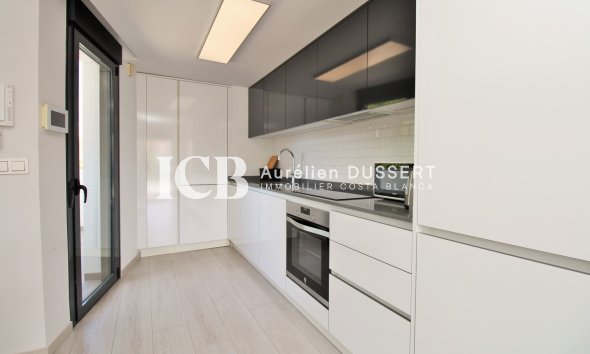 Revente - Appartement -
Orihuela Costa - Villamartín
