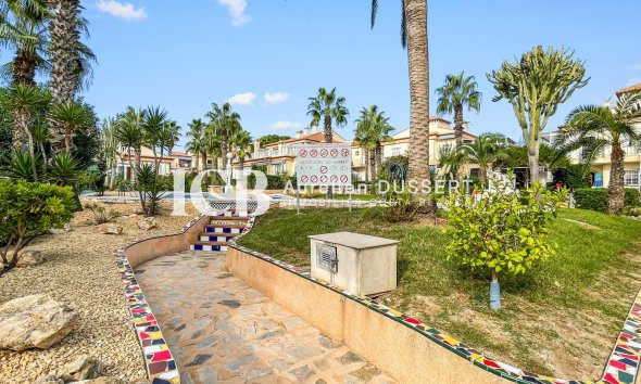 Revente - Appartement -
Orihuela Costa - Los Altos
