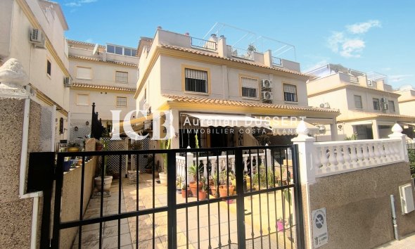 Reventa - Adosado -
Algorfa
