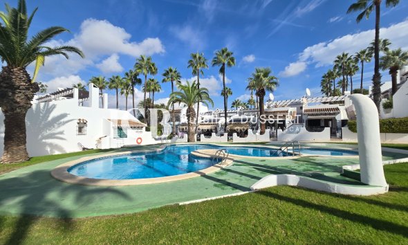 Revente - Maison mitoyenne -
Orihuela Costa - Los Dolses