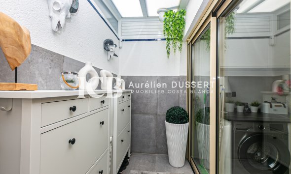 Resale - Townhouse -
Mil Palmeras