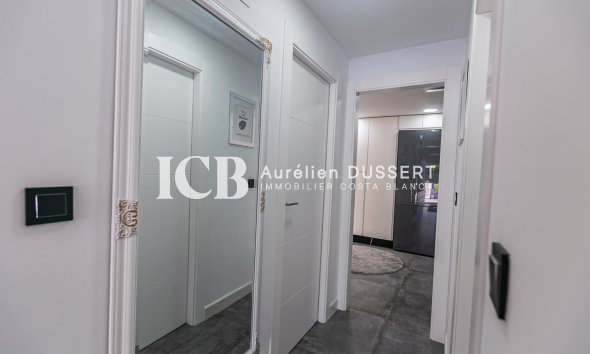 Resale - Townhouse -
Mil Palmeras