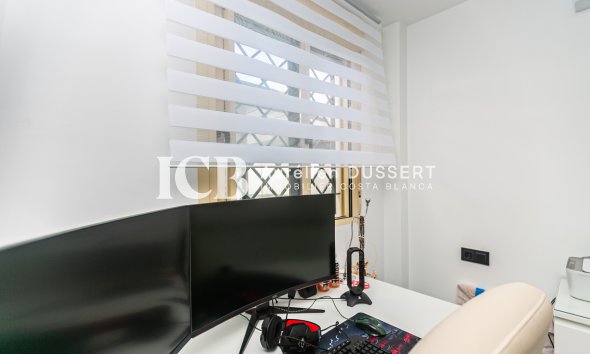 Resale - Townhouse -
Mil Palmeras