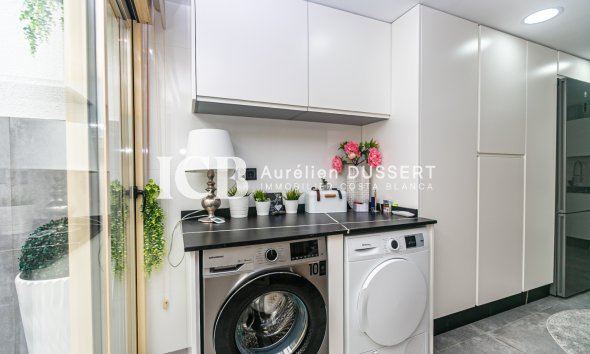 Resale - Townhouse -
Mil Palmeras