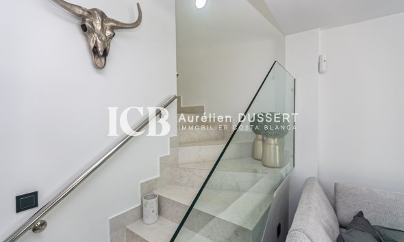 Resale - Townhouse -
Mil Palmeras