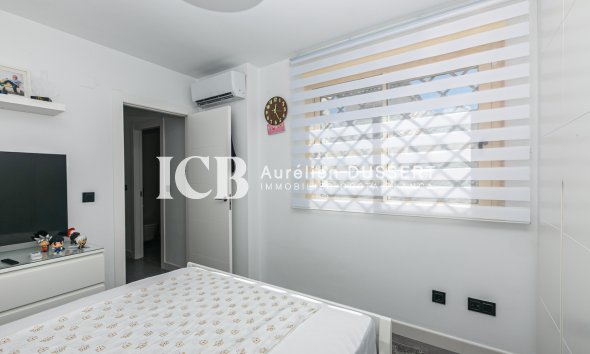 Resale - Townhouse -
Mil Palmeras