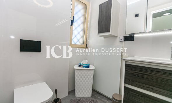 Resale - Townhouse -
Mil Palmeras