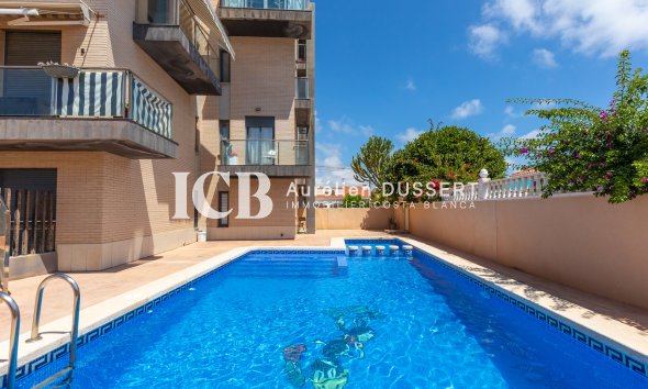 Revente - Appartement -
Punta Prima - Torrevieja