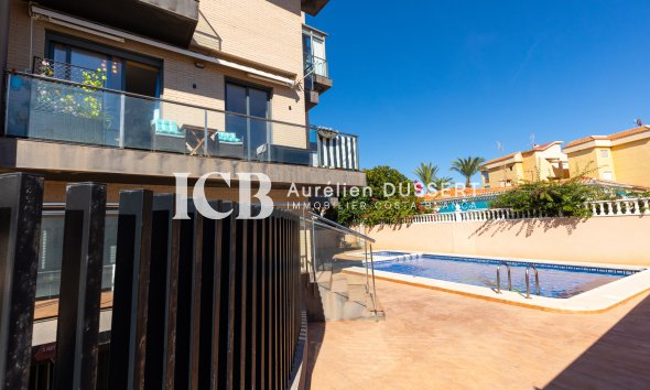 Revente - Appartement -
Punta Prima - Torrevieja