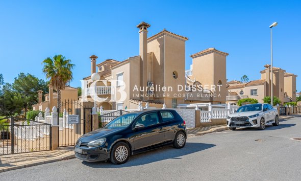 Revente - Maison mitoyenne -
Orihuela Costa - Villamartín