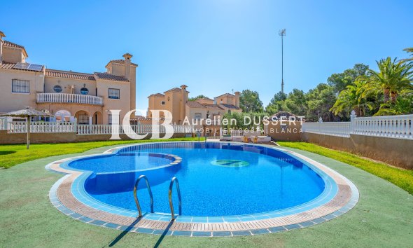 Revente - Maison mitoyenne -
Orihuela Costa - Villamartín