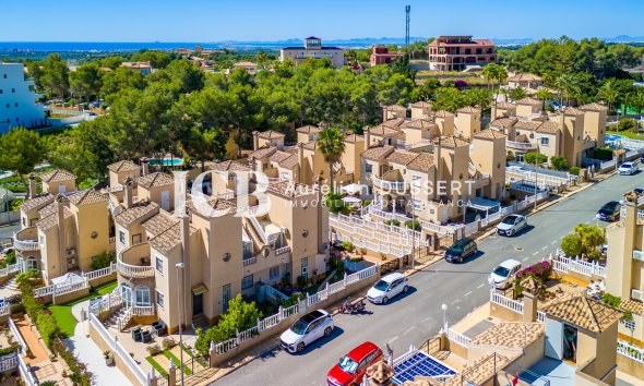 Revente - Maison mitoyenne -
Orihuela Costa - Villamartín