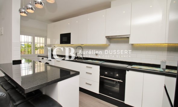 Revente - Maison mitoyenne -
Orihuela Costa - Villamartín