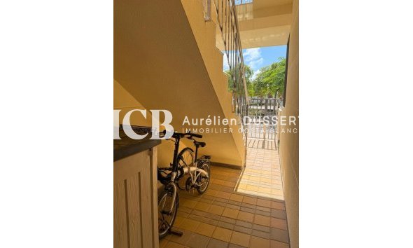 Resale - Apartment / flat -
Mil Palmeras