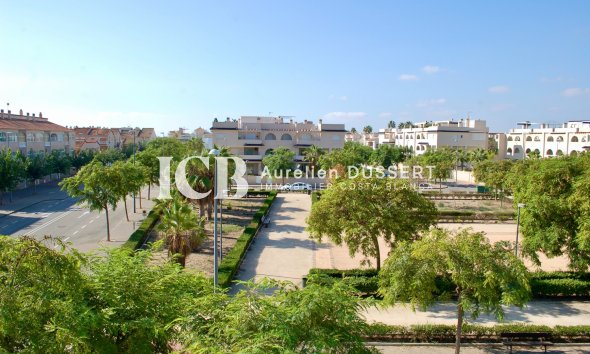 Resale - Apartment / flat -
Mil Palmeras