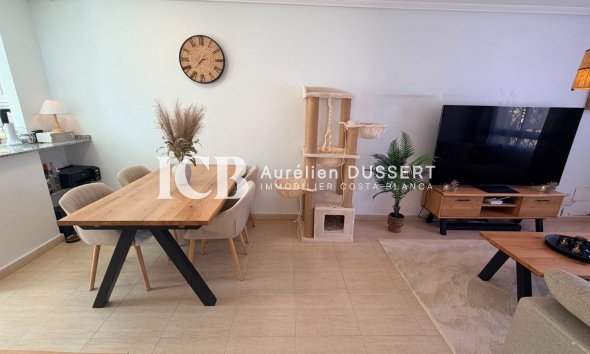 Resale - Townhouse -
Los Montesinos - Urbanizacion montesol