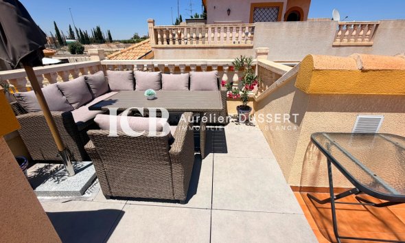 Resale - Townhouse -
Los Montesinos - Urbanizacion montesol