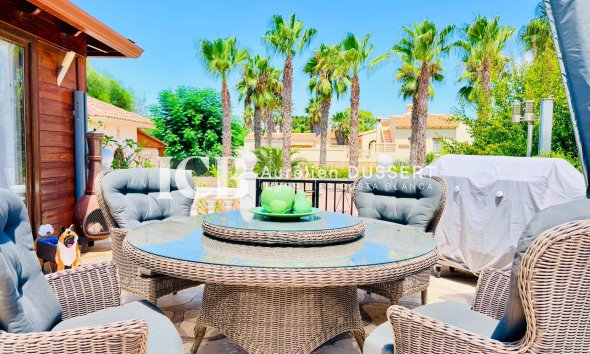 Revente - Villa -
Daya Vieja