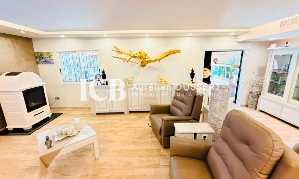 Revente - Villa -
Daya Vieja
