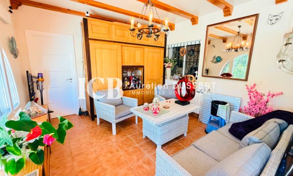 Revente - Villa -
Daya Vieja