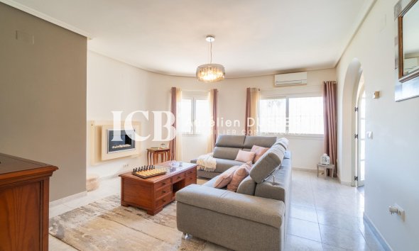 Revente - Villa -
Orihuela Costa - Playa Flamenca