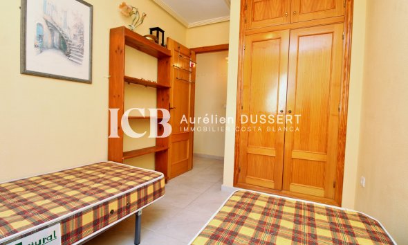 Reventa - Apartamento / piso -
Orihuela Costa - Playa Flamenca