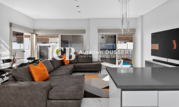 Revente - Villa -
Orihuela Costa - Villamartín