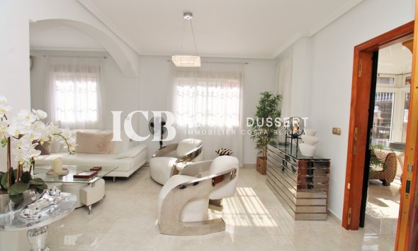 Reventa - Adosado -
Orihuela Costa - Villamartín