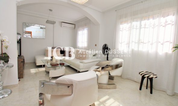 Reventa - Adosado -
Orihuela Costa - Villamartín