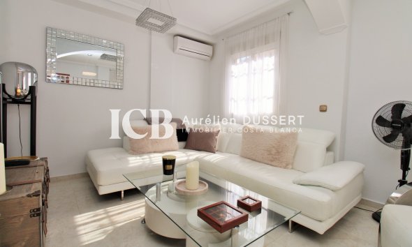 Reventa - Adosado -
Orihuela Costa - Villamartín