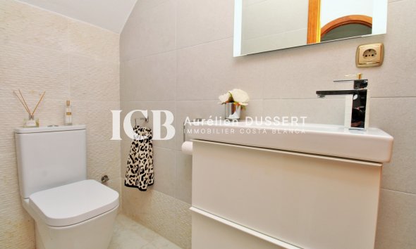 Reventa - Adosado -
Orihuela Costa - Villamartín