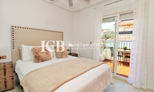 Reventa - Adosado -
Orihuela Costa - Villamartín