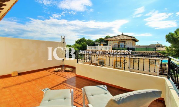 Reventa - Adosado -
Orihuela Costa - Villamartín